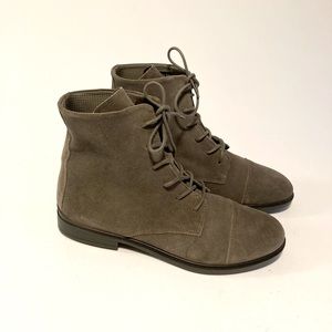 New Ecco Grey Suede Genuine Leather Lace Up Ankle Boots size EUR 39, US 8.5